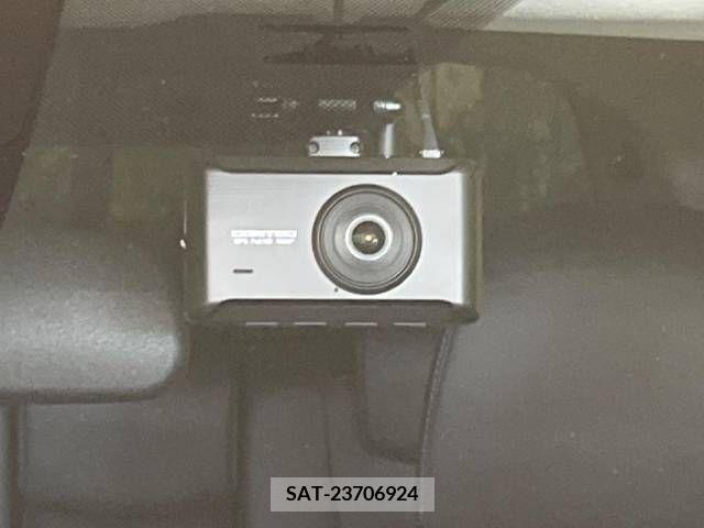 Toyota SIENTA 2021-03 285040-7