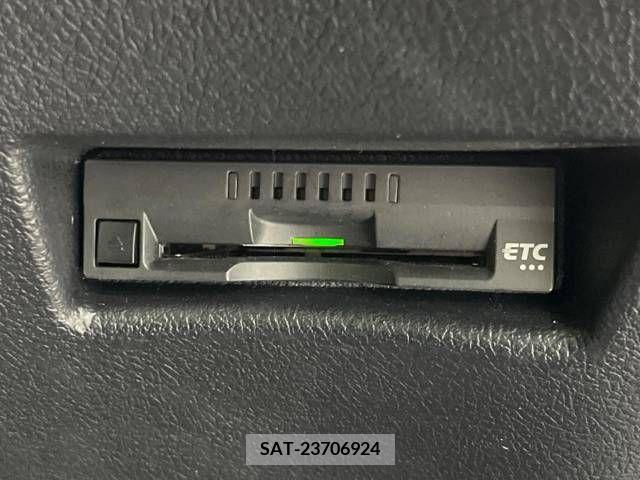 Toyota SIENTA 2021-03 285040-6