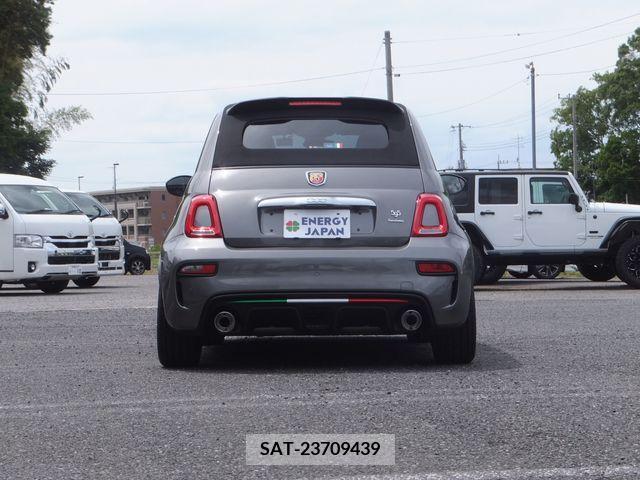 Abarth 595 2021-06 323185-1