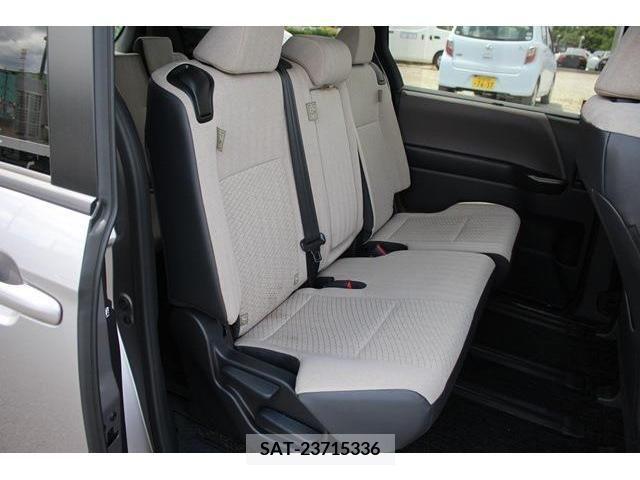 Toyota NOAH 2022-09 365148-17