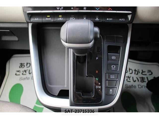 Toyota NOAH 2022-09 365148-7