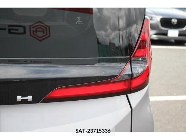 Toyota NOAH 2022-09 365148-13