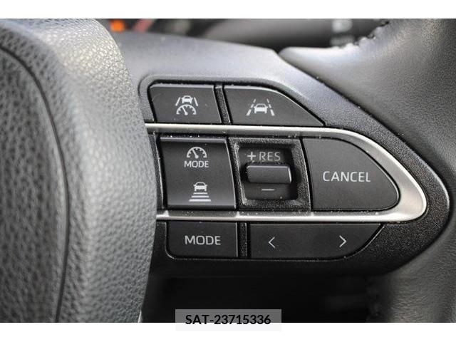 Toyota NOAH 2022-09 365148-4