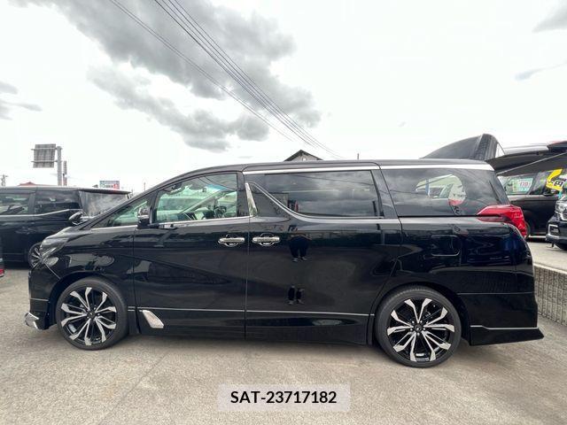 Toyota ALPHARD 2021-12 333172-9
