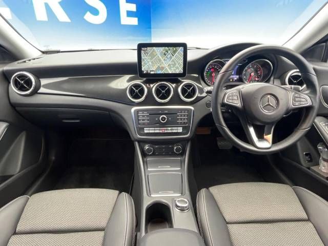 Mercedes Benz CLA-CLASS 2017-11 181775-1