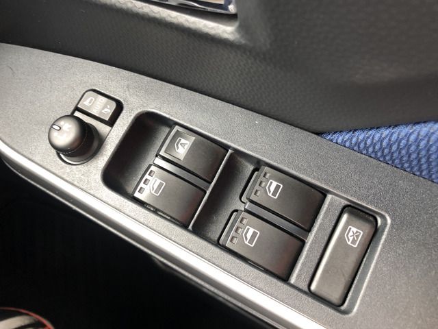 Toyota ROOMY 2018-05 183993-10