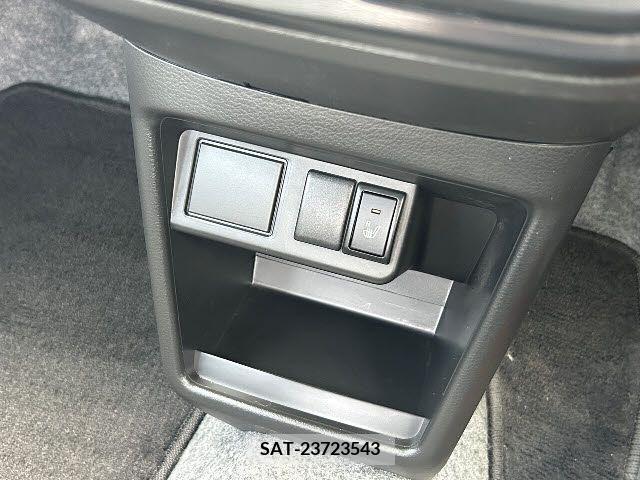 Suzuki ALTO 2017-04 305052-5