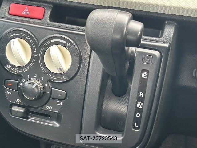 Suzuki ALTO 2017-04 305052-19