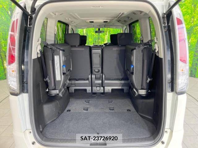 Nissan SERENA 2012-03 338080-11