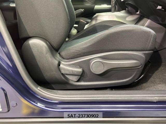 Nissan JUKE 2016-03 210377-8
