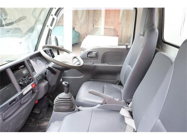 Isuzu ELF TRUCK 2016-11 633-1