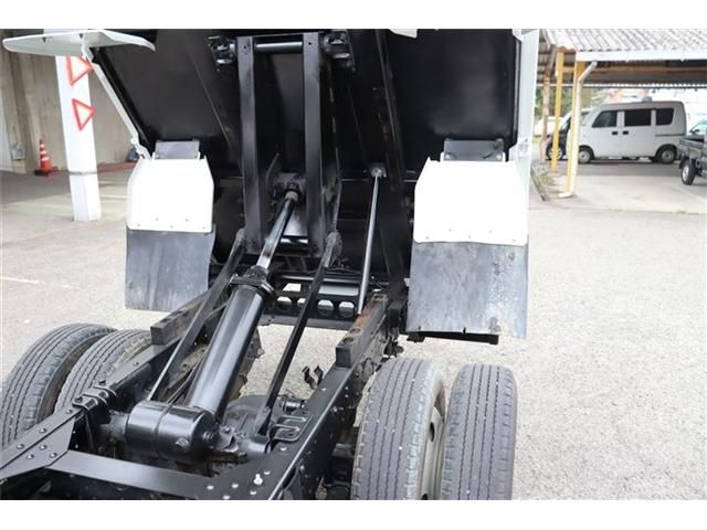 Isuzu ELF TRUCK 2016-11 633-9