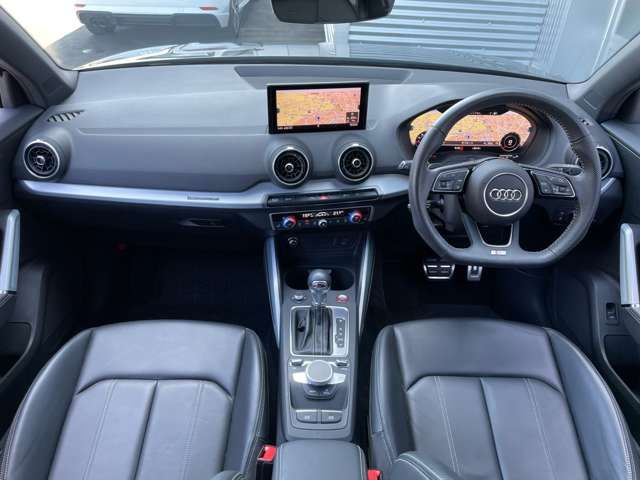 Audi SQ2 2020-12 22666-17