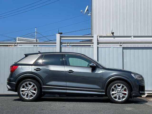 Audi SQ2 2020-12 22666-4