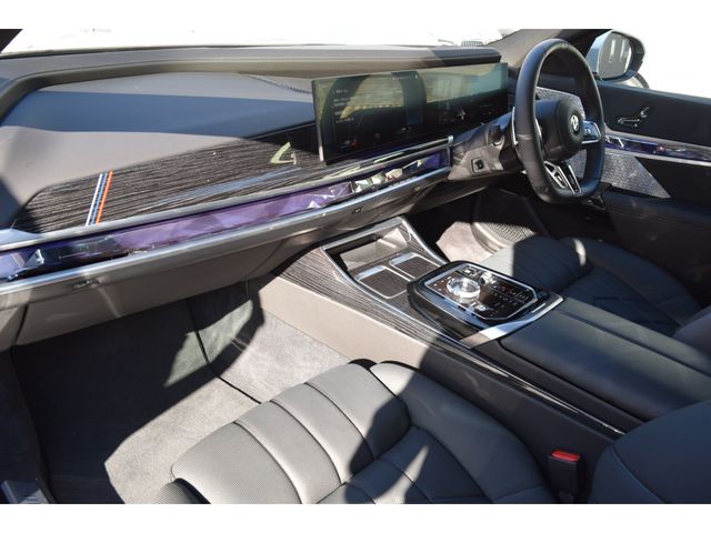 Bmw 7 SERIES 2022-12 20770-15