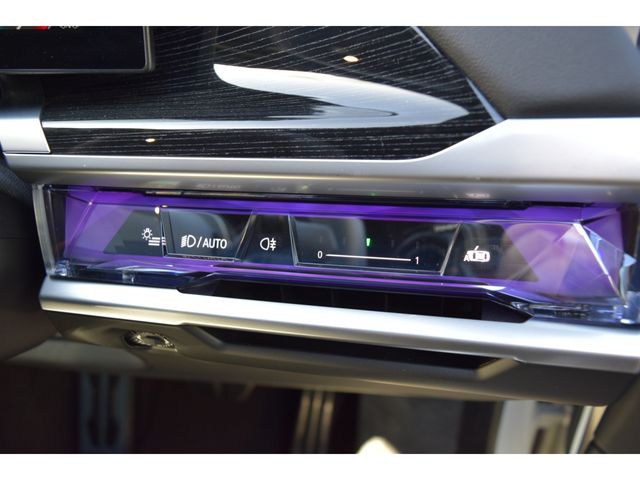 Bmw 7 SERIES 2022-12 20770-25