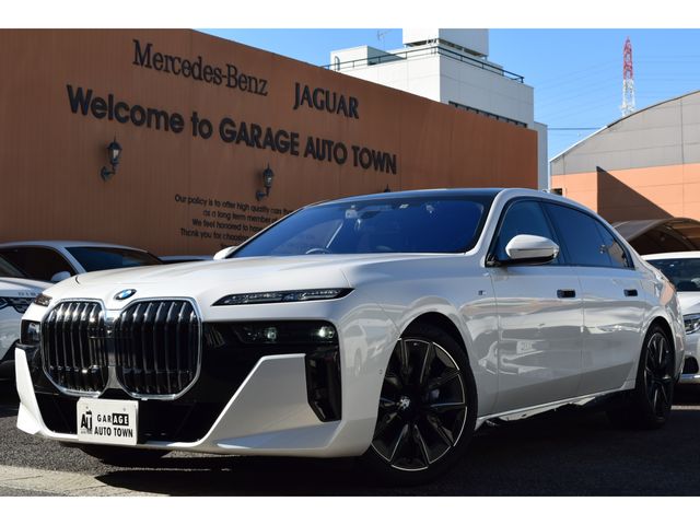 Bmw 7 SERIES 2022-12 20770-0