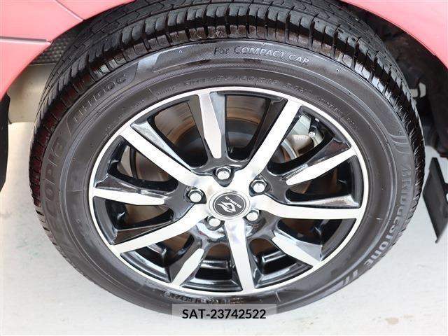 Toyota SIENTA 2016-06 221291-5