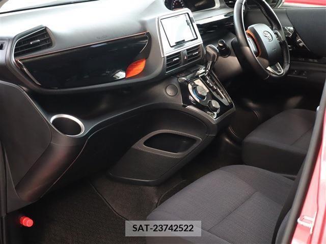 Toyota SIENTA 2016-06 221291-14