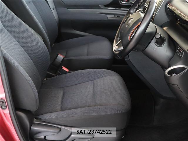 Toyota SIENTA 2016-06 221291-11
