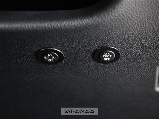 Toyota SIENTA 2016-06 221291-10