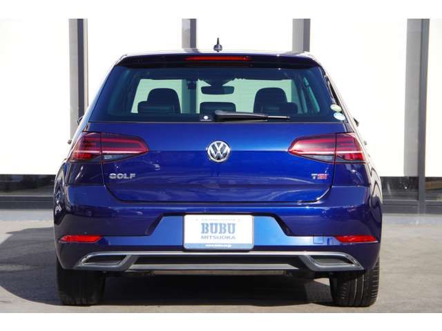 VolksWagen GOLF 2017-11 3631-6