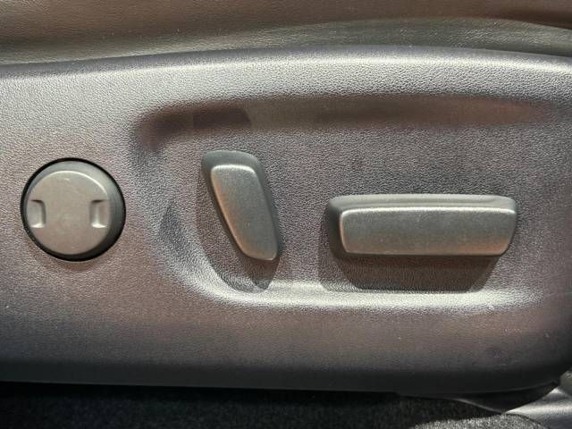 Toyota HARRIER 2017-10 193500-6