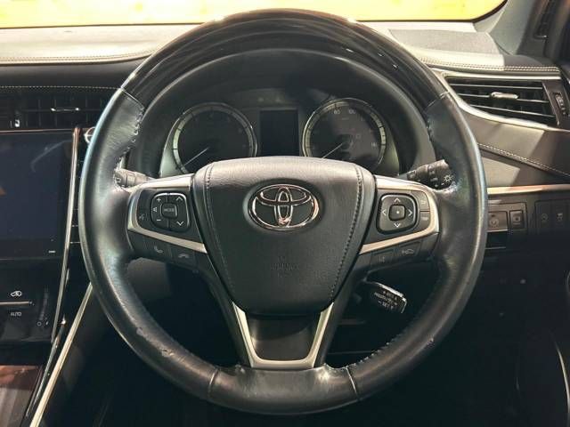 Toyota HARRIER 2017-10 193500-11