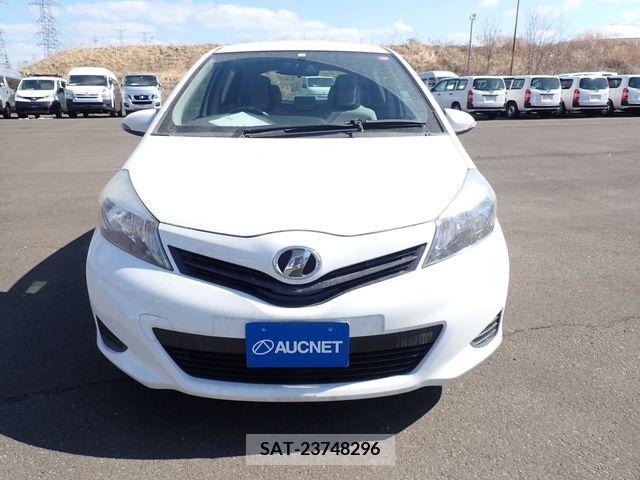 Toyota VITZ 2013-11 214782-4