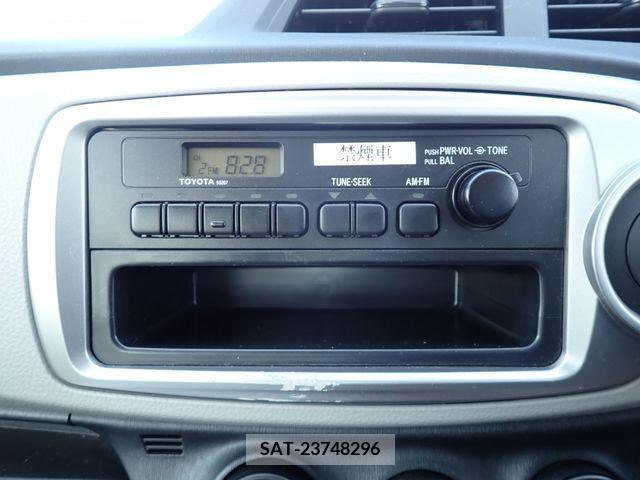 Toyota VITZ 2013-11 214782-10