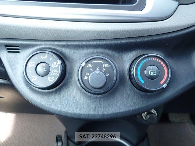 Toyota VITZ 2013-11 214782-12