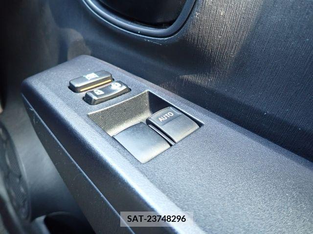 Toyota VITZ 2013-11 214782-14