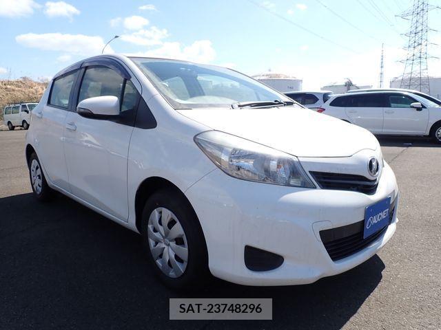 Toyota VITZ 2013-11 214782-0
