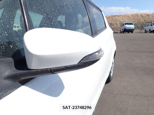 Toyota VITZ 2013-11 214782-3