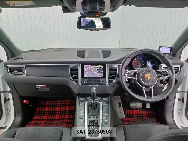 Porsche MACAN 2018-03 320079-14