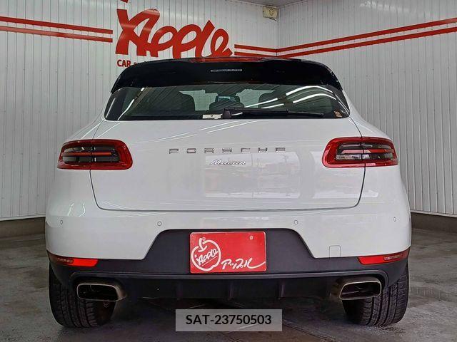 Porsche MACAN 2018-03 320079-6