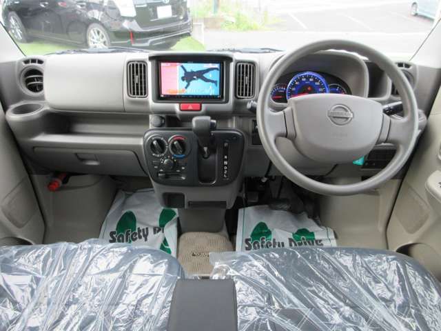 Nissan CLIPPER 2017-12 11530-2