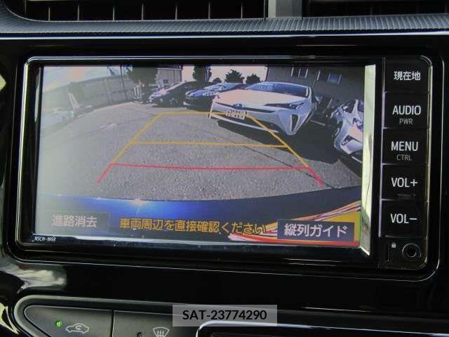 Toyota AQUA 2019-02 260758-11