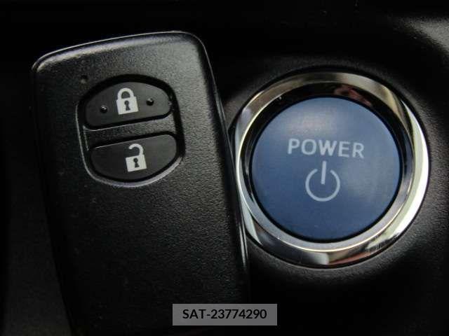 Toyota AQUA 2019-02 260758-13