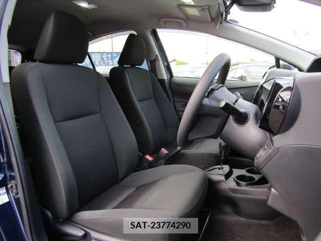 Toyota AQUA 2019-02 260758-16