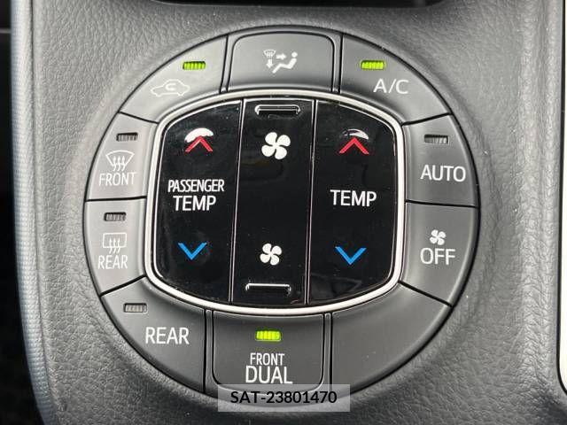 Toyota VOXY 2015-11 257096-7