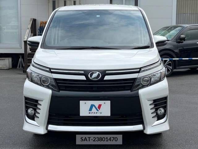 Toyota VOXY 2015-11 257096-17