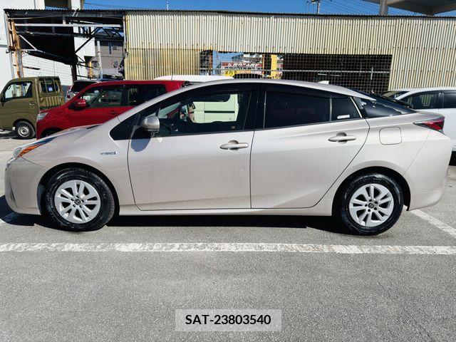 Toyota PRIUS 2016-10 282780-4