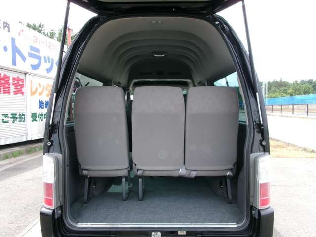 Nissan Caravan 2010-01 6802-16
