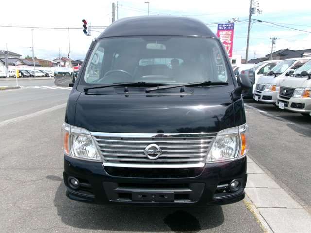 Nissan Caravan 2010-01 6802-1