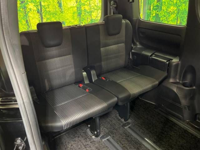 Toyota VOXY 2019-08 9444-9