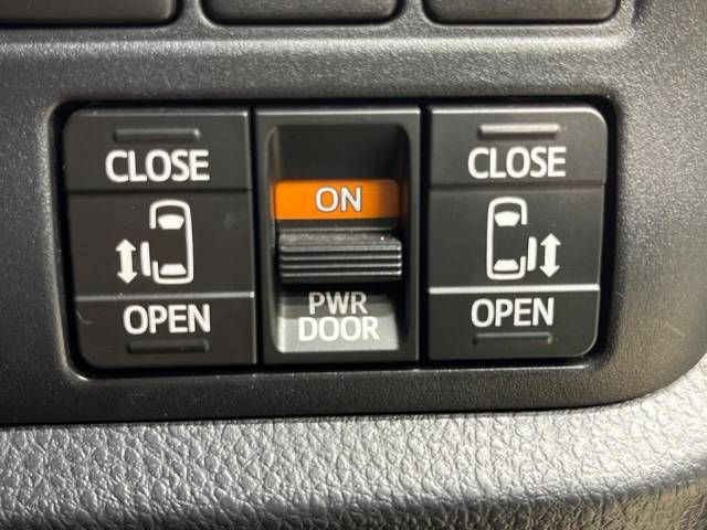 Toyota VOXY 2019-08 9444-6