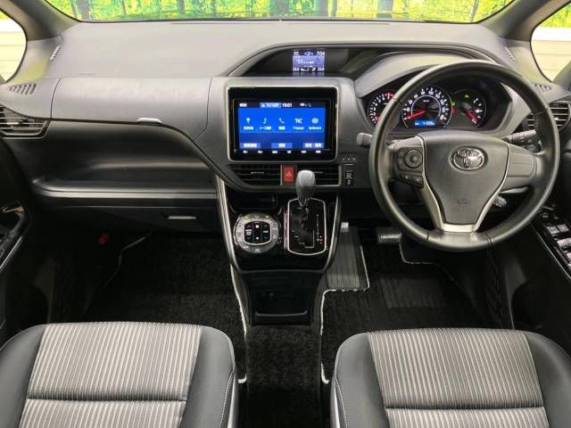 Toyota VOXY 2019-08 9444-1