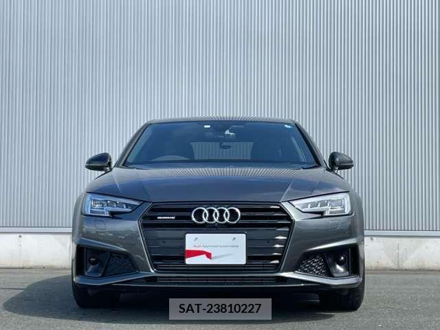 Audi A4 2019-09 356483-1