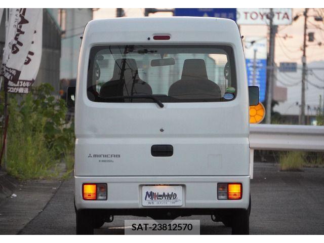 Mitsubishi MINICAB VAN 2018-05 232588-7